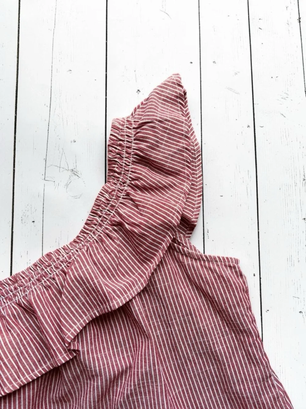 So It Is One Shoulder Top Medium Red White Stripe Ruffle Cotton Summer Blouse - Picture 3 of 8